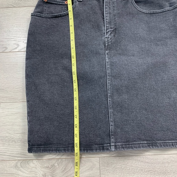 Levi’s Faded Black Midi Denim Skirt - Picture 12 of 12
